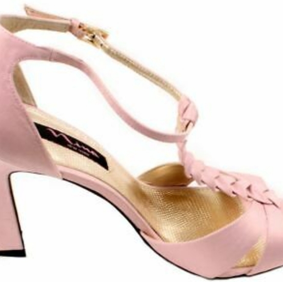 Nordstrom Nina ballet pink satin T strap heel - Picture 5 of 9